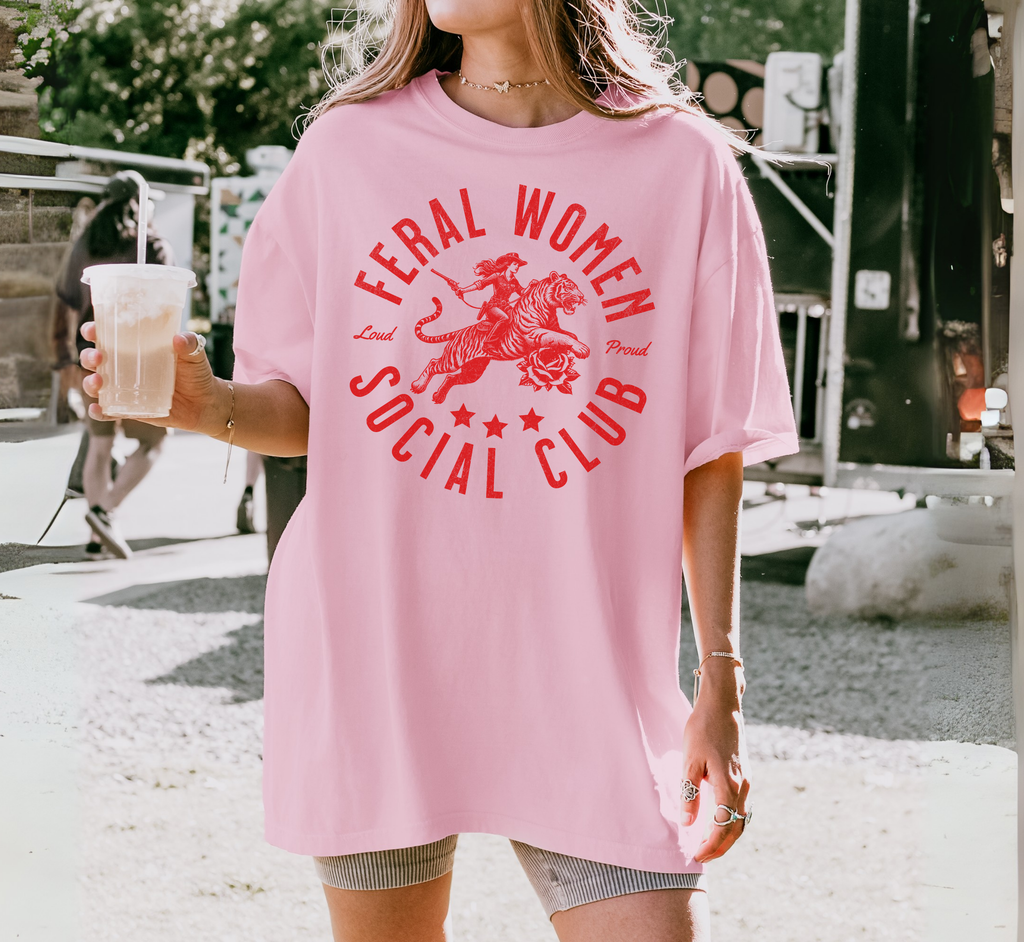 T-shirt du club social "Feral Women"