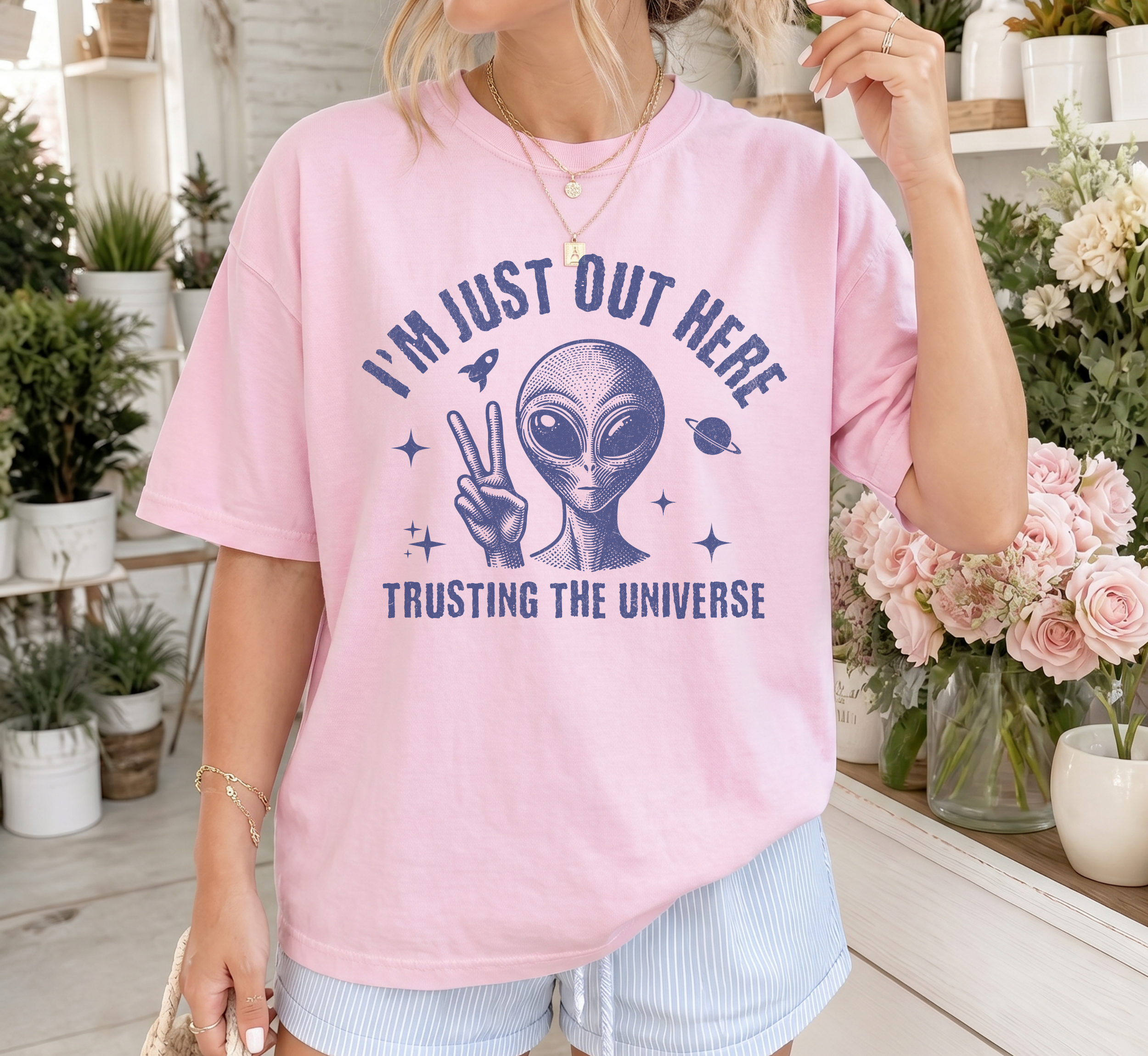 Alien Trusting The Universe T-Shirt
