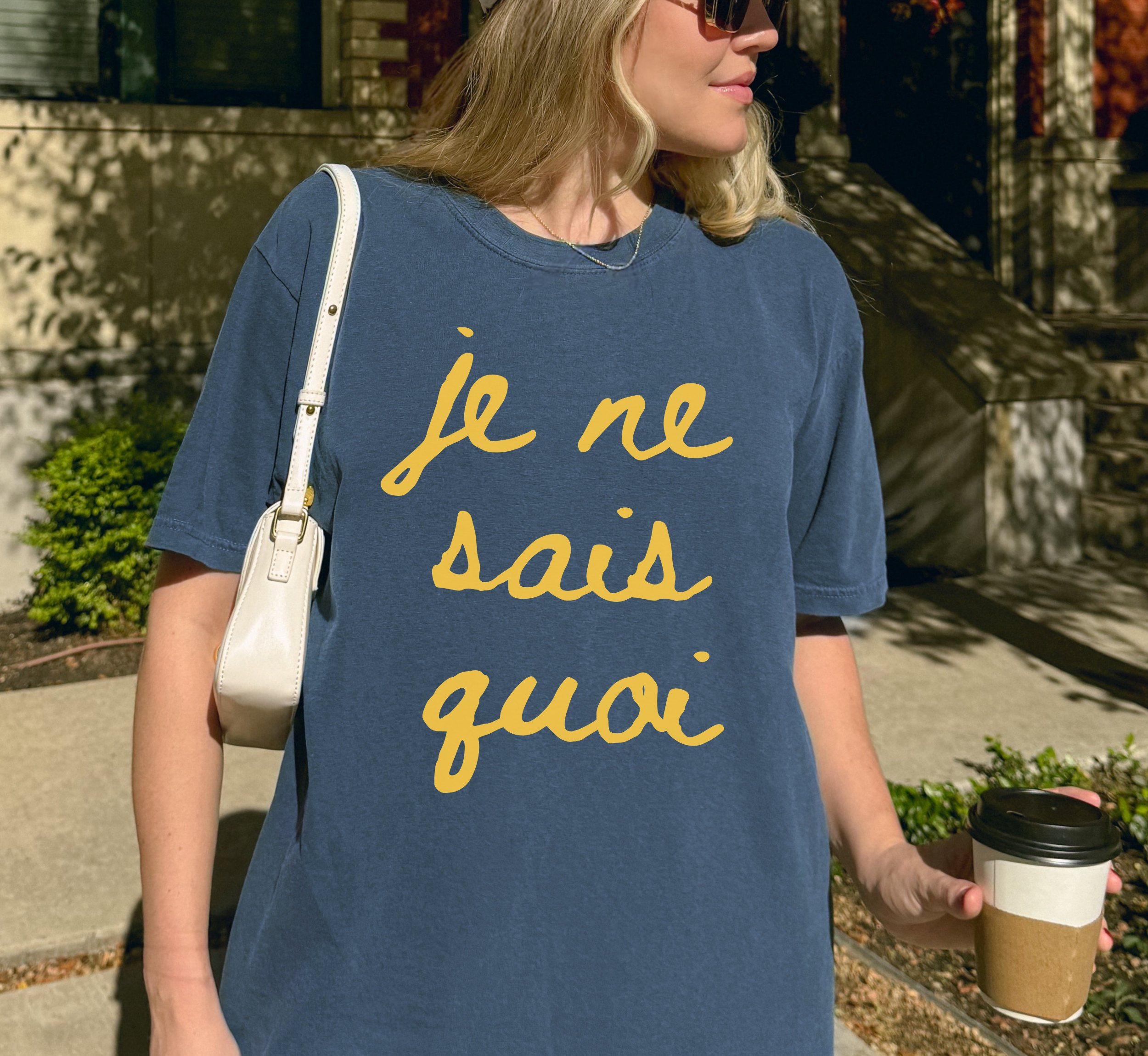 Je Ne Sais Quoi T-Shirt
