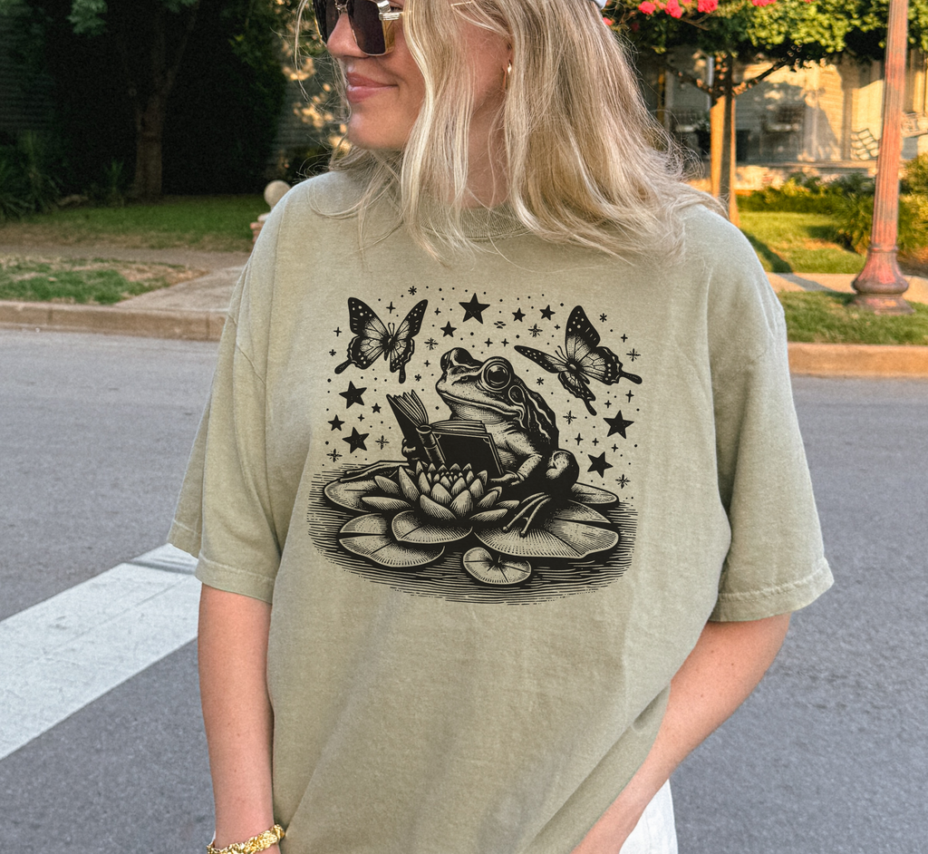 Frog Reading Book T-Shirt